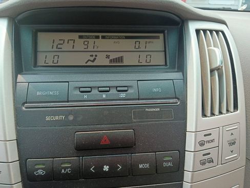 Used 2005 Lexus RX 330 FWD image 18