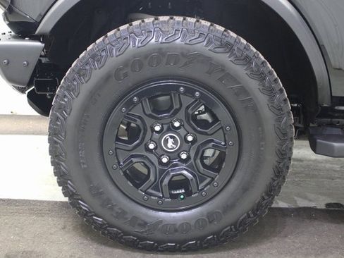 Used 2024 Ford Bronco Wildtrak image 27