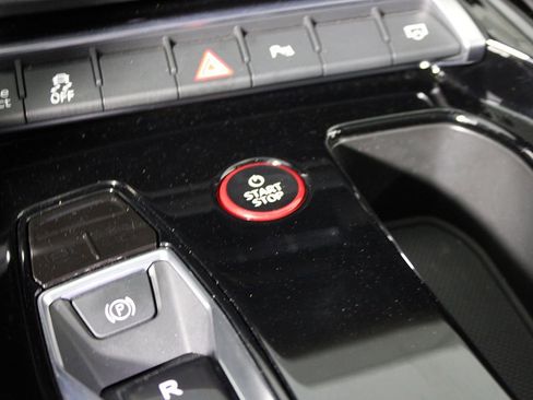 Used 2024 Audi e-tron GT Premium Plus image 24