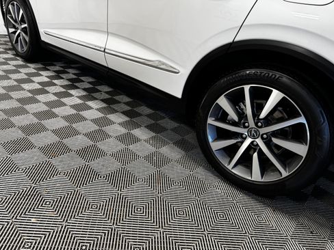 Certified 2025 Acura MDX FWD w/ Technology Package image 15