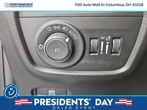 New 2025 Jeep Grand Cherokee Overland w/ Adv Protech Group III image 30