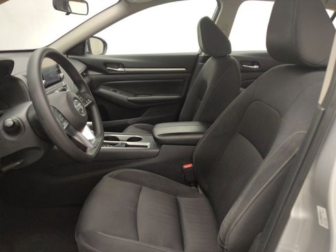 Used 2022 Nissan Altima 2.5 SV FWD image 17