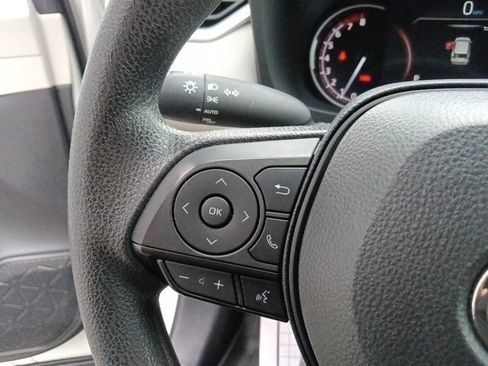 Used 2024 Toyota RAV4 XLE image 18