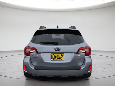 Used 2017 Subaru Outback 2.5i Limited AWD/4WD image 6