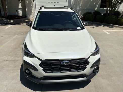 Used 2024 Subaru Crosstrek 2.5i Limited w/ Crosstrek Mirror Package AWD/4WD image 12