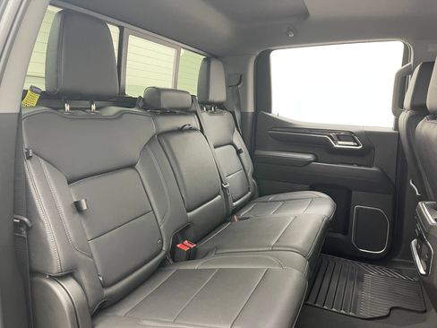 Used 2023 Chevrolet Silverado 1500 LTZ w/ LTZ Convenience Package II AWD/4WD image 35