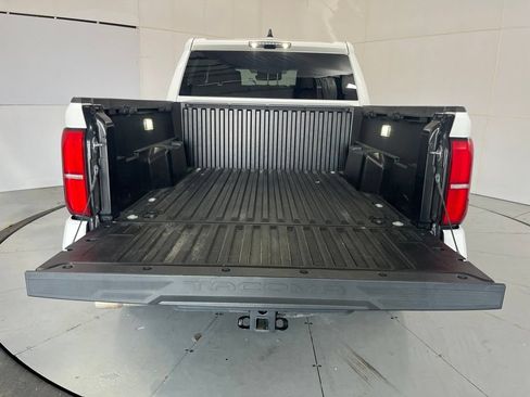 Used 2025 Toyota Tacoma TRD Off-Road AWD/4WD image 12