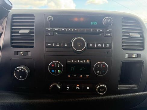 Used 2011 Chevrolet Silverado 3500 LT w/ Interior Plus Package AWD/4WD image 40