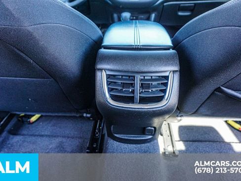 Used 2024 Chevrolet Malibu LT image 31