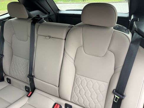 New 2026 Volvo XC60 B5 Plus AWD/4WD image 22