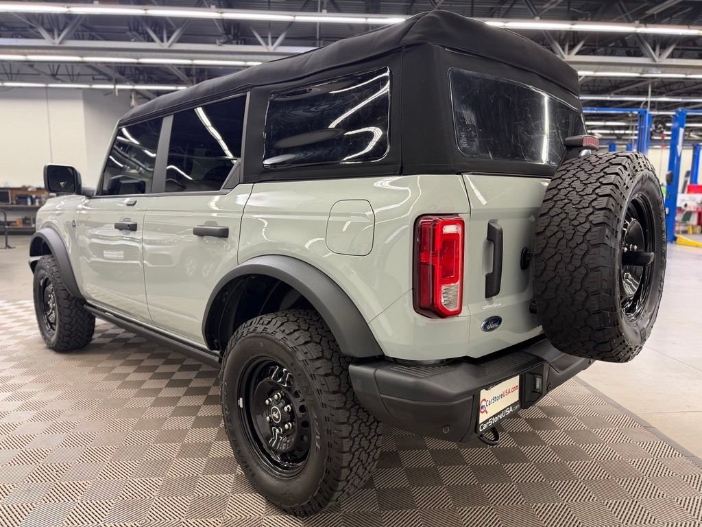 Used 2023 Ford Bronco Black Diamond AWD/4WD image 5