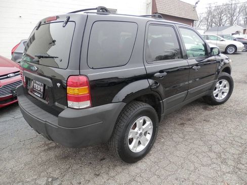 Used 2007 Ford Escape XLT image 6