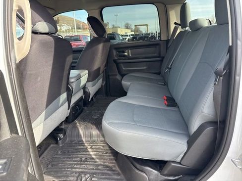 Used 2018 RAM 2500 Tradesman w/ Chrome Appearance Group image 15