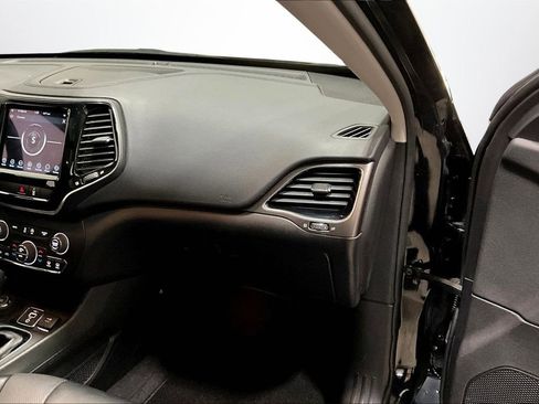 Used 2022 Jeep Cherokee Limited image 26