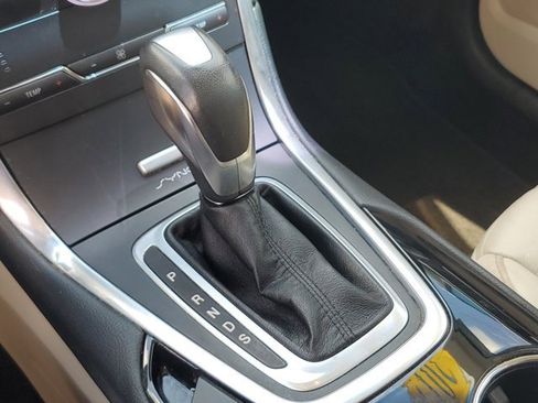 Used 2017 Ford Edge Titanium image 26