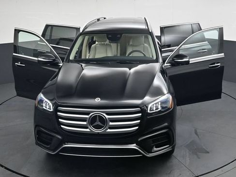 Used 2026 Mercedes-Benz GLS 450 4MATIC image 41