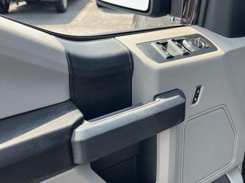 Used 2020 Ford F150 XL w/ Equipment Group 101A Mid AWD/4WD image 15