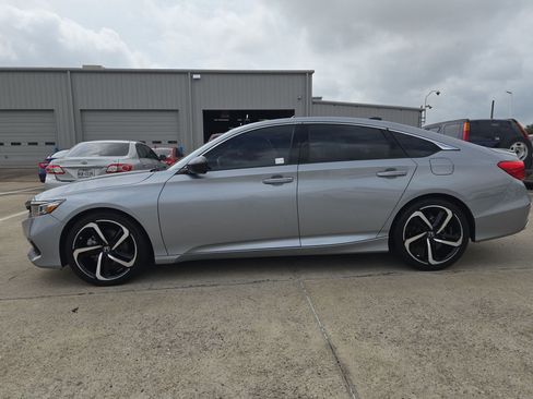 Used 2022 Honda Accord Sport image 7