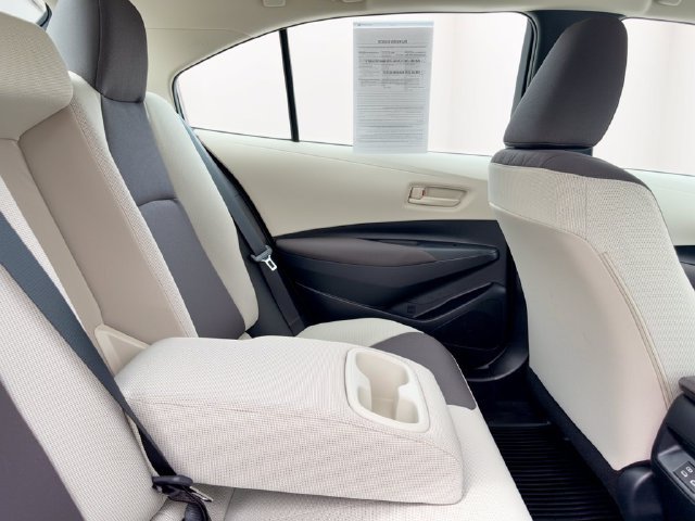 Used 2025 Toyota Corolla LE w/ Convenience Package FWD image 30