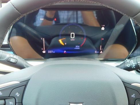 New 2025 Chevrolet Trax LT w/ Driver Confidence Package image 29