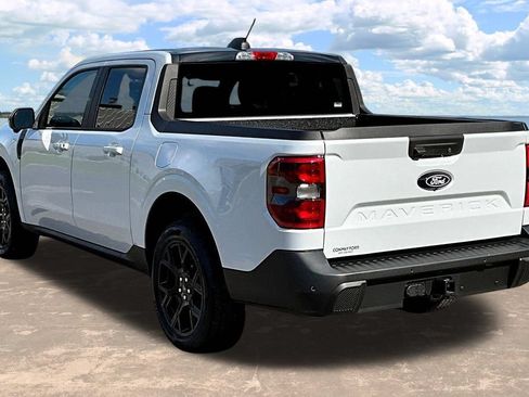 Certified 2026 Ford Maverick Lariat w/ Black Appearance Package AWD/4WD image 5