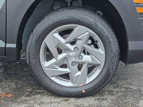 New 2026 Hyundai Kona SE image 9