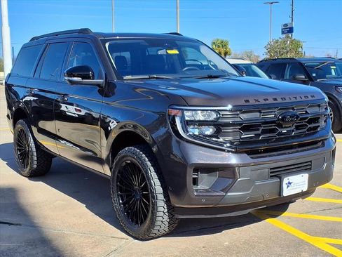 New 2025 Ford Expedition Active AWD/4WD image 7