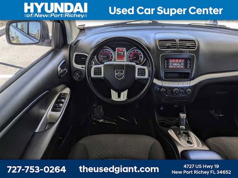 Used 2020 Dodge Journey SE w/ SE Popular Equipment Group image 19