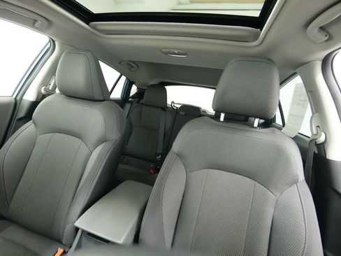 Used 2024 Subaru Crosstrek 2.0i Premium AWD/4WD image 15