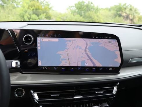 New 2026 Chevrolet Traverse LT w/ Driver Confidence Package FWD image 17