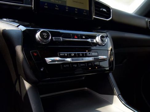 Certified 2022 Ford Explorer ST-Line AWD/4WD image 22
