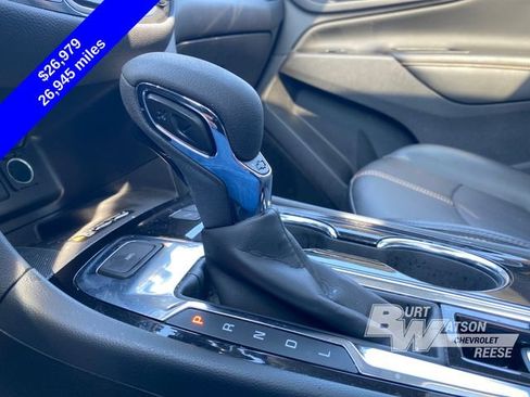 Used 2024 Chevrolet Equinox Premier AWD/4WD image 24