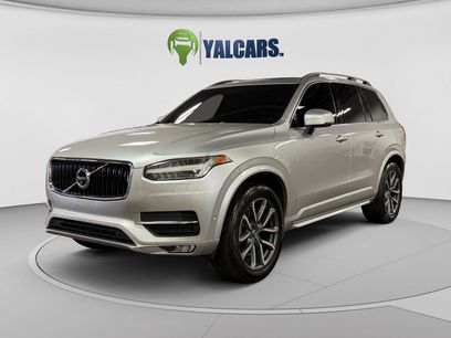 Used 2018 Volvo XC90 T5 Momentum w/ Convenience Package