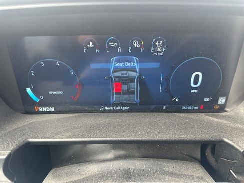 Used 2023 Ford F250 Lariat w/ Black Appearance Package image 7