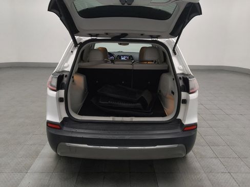 Used 2020 Jeep Cherokee Limited image 29