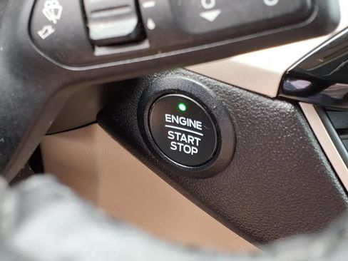 Used 2021 Ford Escape SE w/ Convenience Package FWD image 13