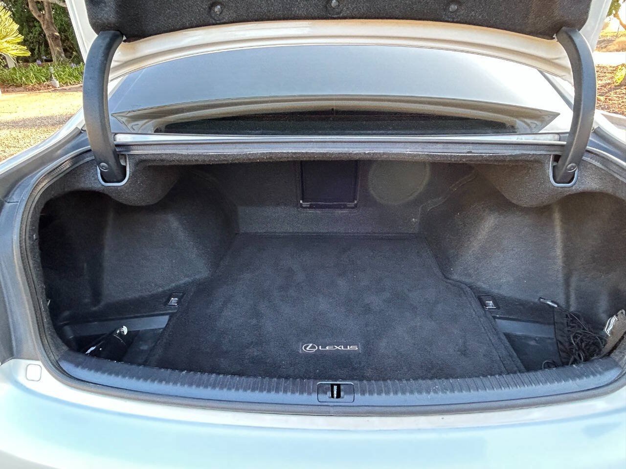 Used 2012 Lexus IS 250 w/ Premium Pkg Value Edition RWD image 30