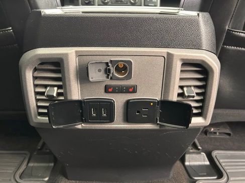 Used 2019 Ford F150 Raptor w/ Equipment Group 802A Luxury image 44