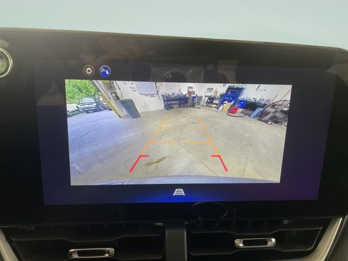 Used 2025 Chevrolet Equinox LT AWD/4WD image 20
