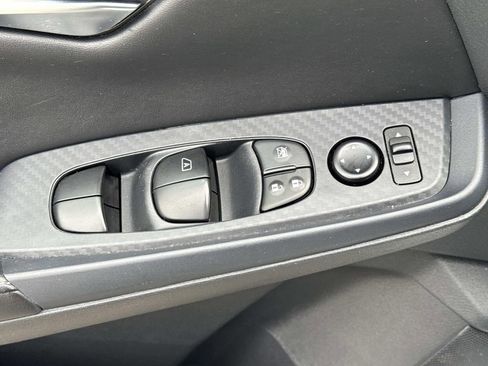 Certified 2024 Nissan Sentra SV image 18