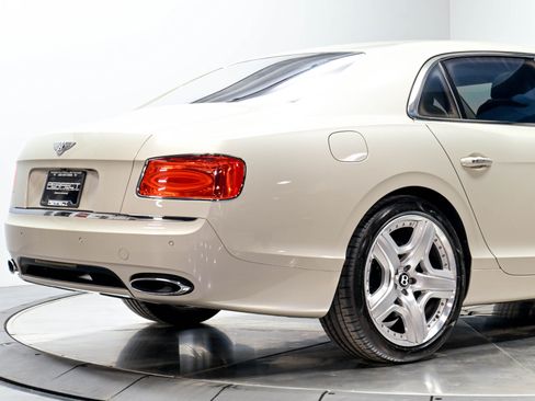 Used 2015 Bentley Flying Spur W12 AWD/4WD image 23