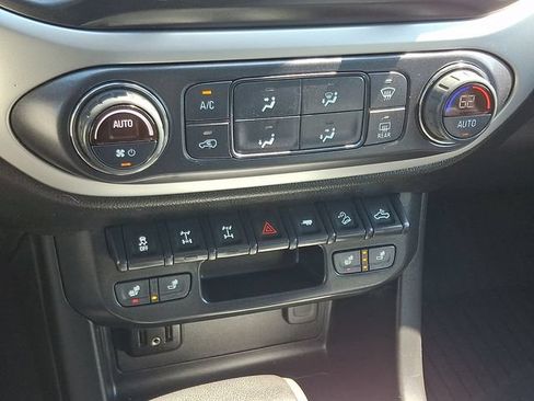 Used 2019 Chevrolet Colorado ZR2 AWD/4WD image 15