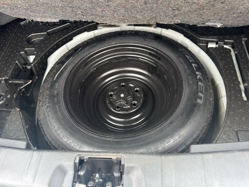 Used 2021 Nissan Rogue Sport S image 44