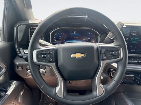 Used 2025 Chevrolet Silverado 2500 LTZ w/ LTZ Premium Package AWD/4WD image 14