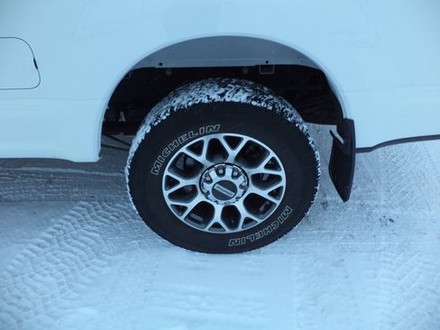 Used 2022 Ford F250 Lariat image 4