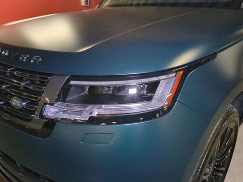 New 2026 Land Rover Range Rover SE AWD/4WD image 10