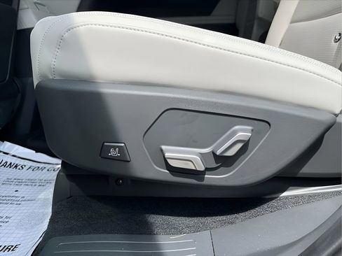 Used 2025 Hyundai Santa Fe Calligraphy image 12