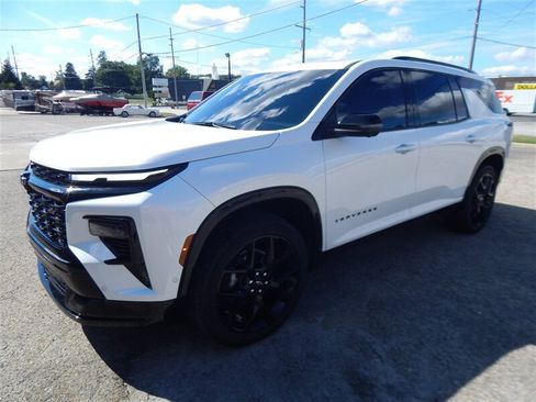 Used 2025 Chevrolet Traverse RS AWD/4WD image 7
