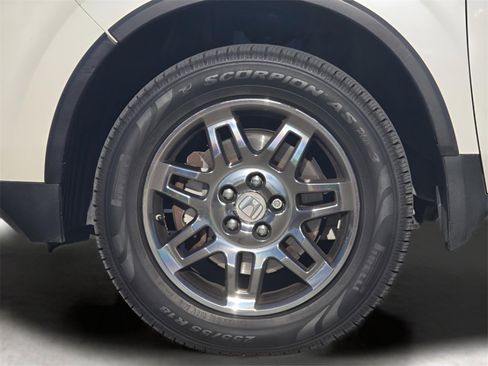 Used 2015 Honda Pilot Touring image 23