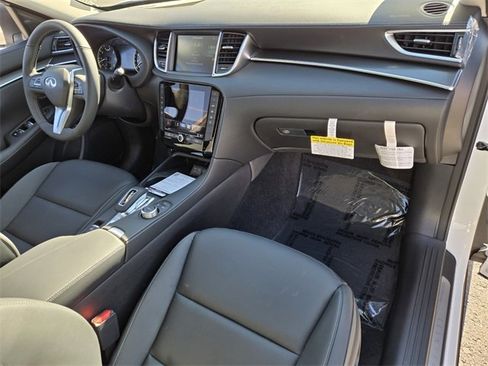 New 2025 INFINITI QX50 Pure image 22